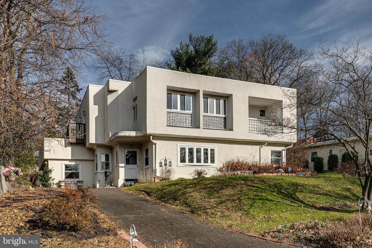 8201 Hull Drive - Photo 1