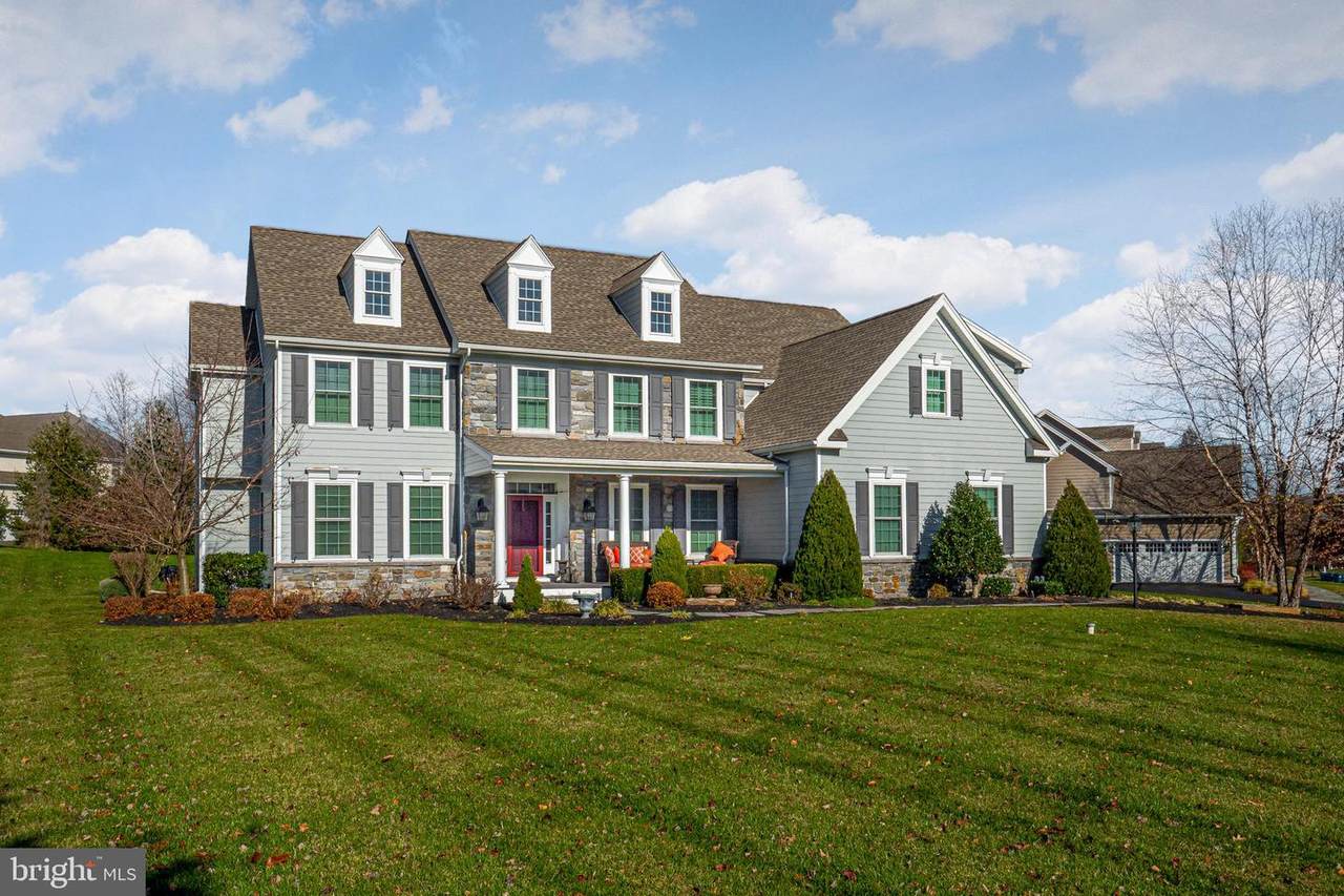 301 Spring Meadow Drive - Photo 1