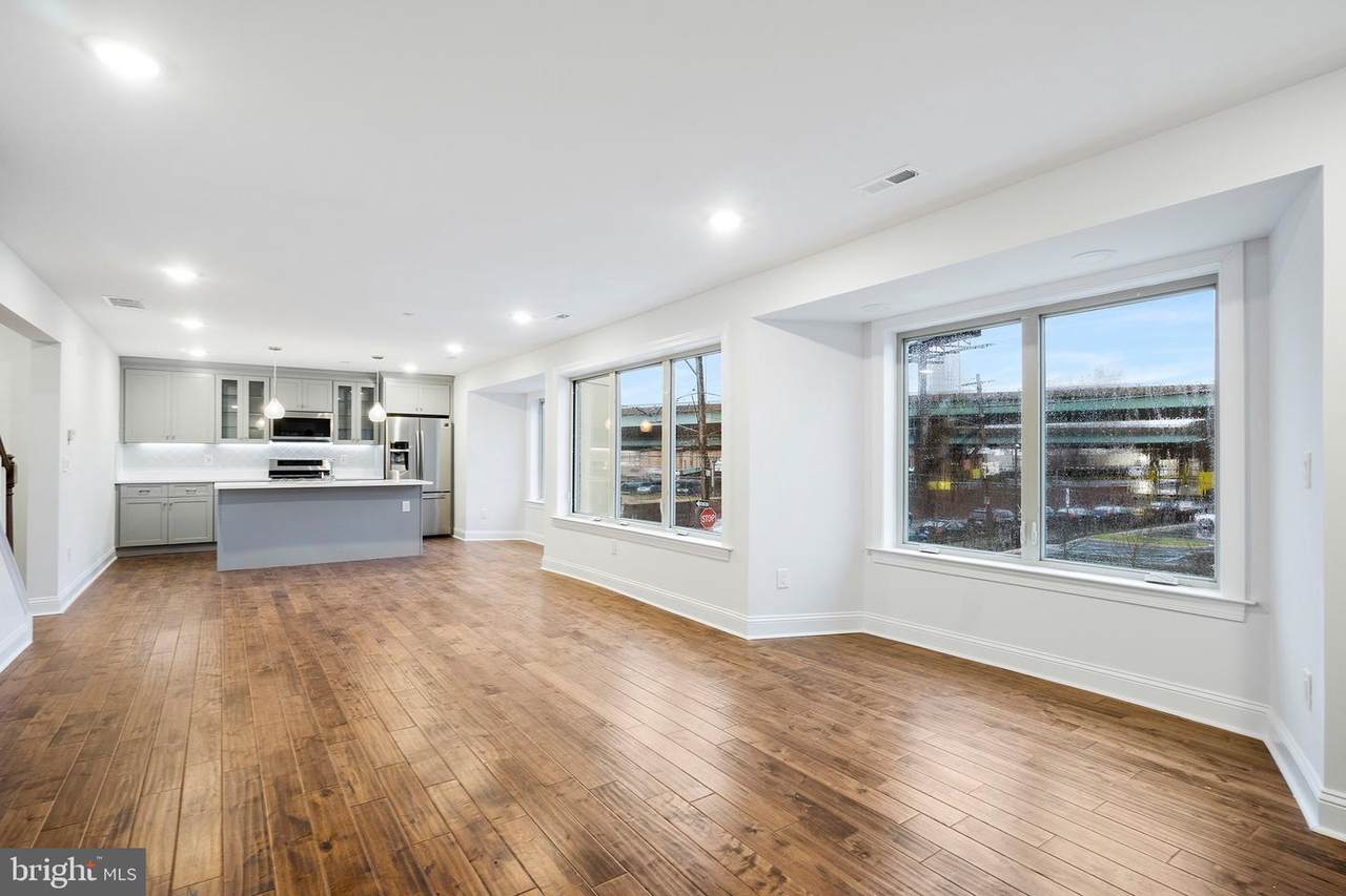 41-43 Wildey Street - Photo 1