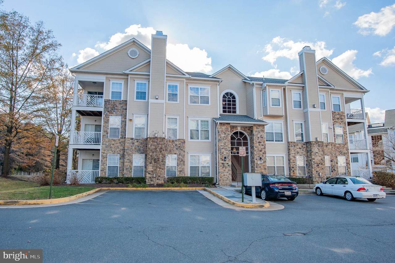5921 Founders Crossing Court - Photo 1