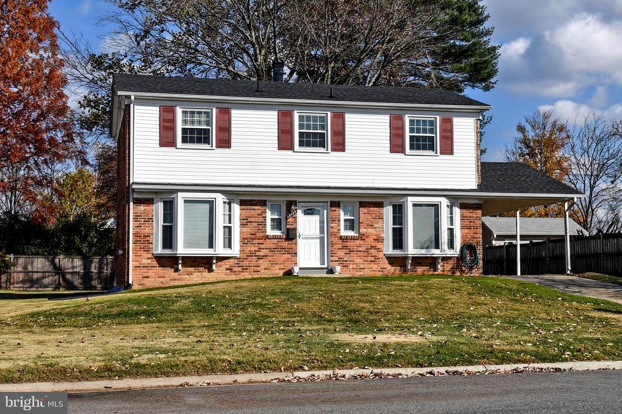 13125 Foxhall Drive - Photo 1