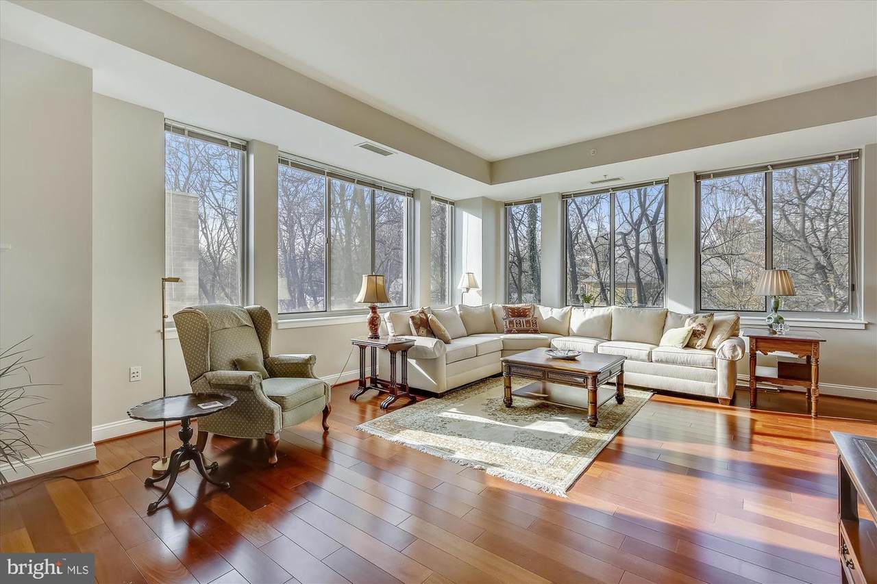513 Broad Street - Photo 1