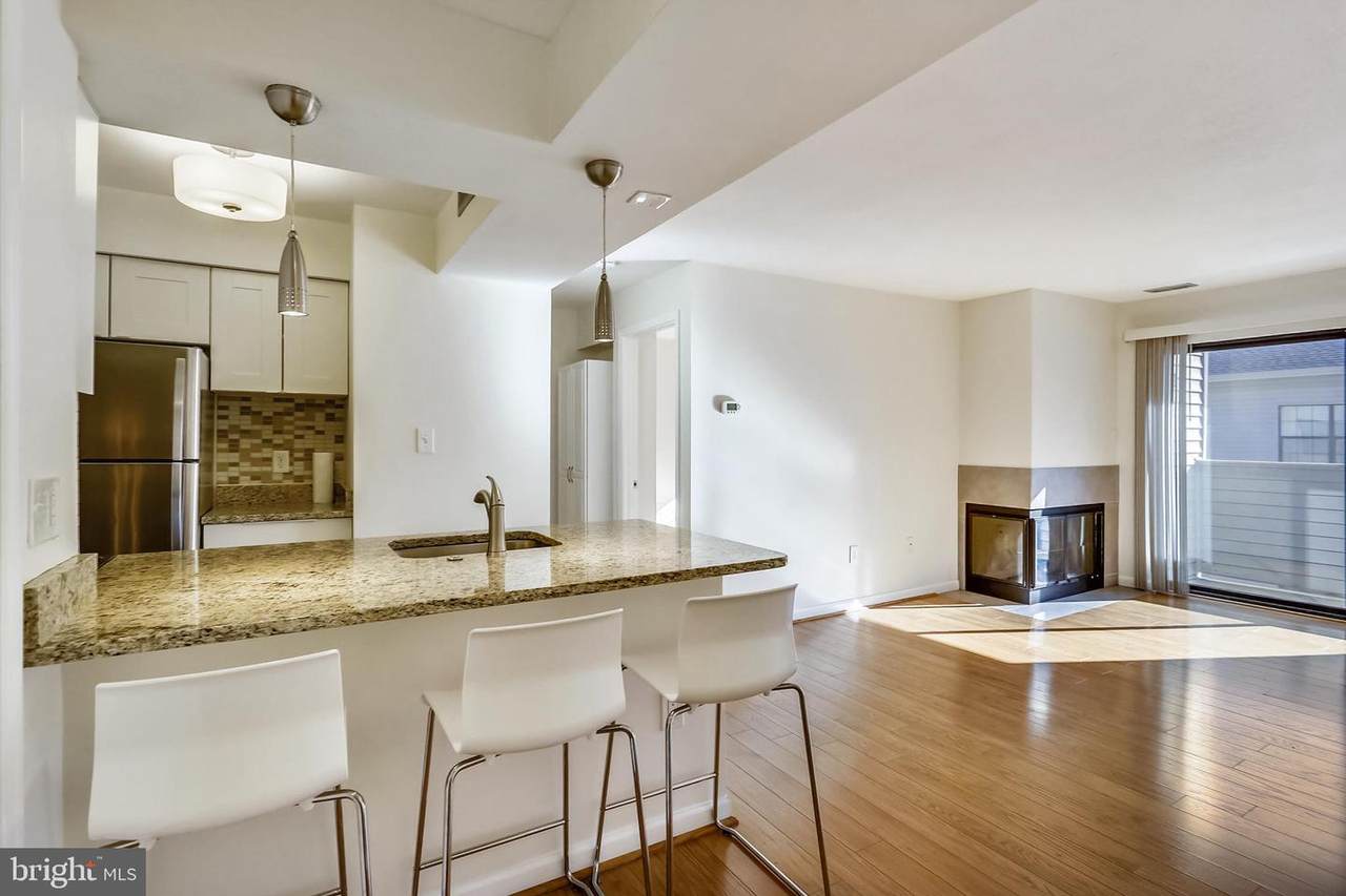 1623 Carriage House Terrace - Photo 1