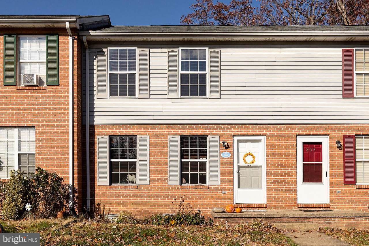 205 Buckingham Drive - Photo 1