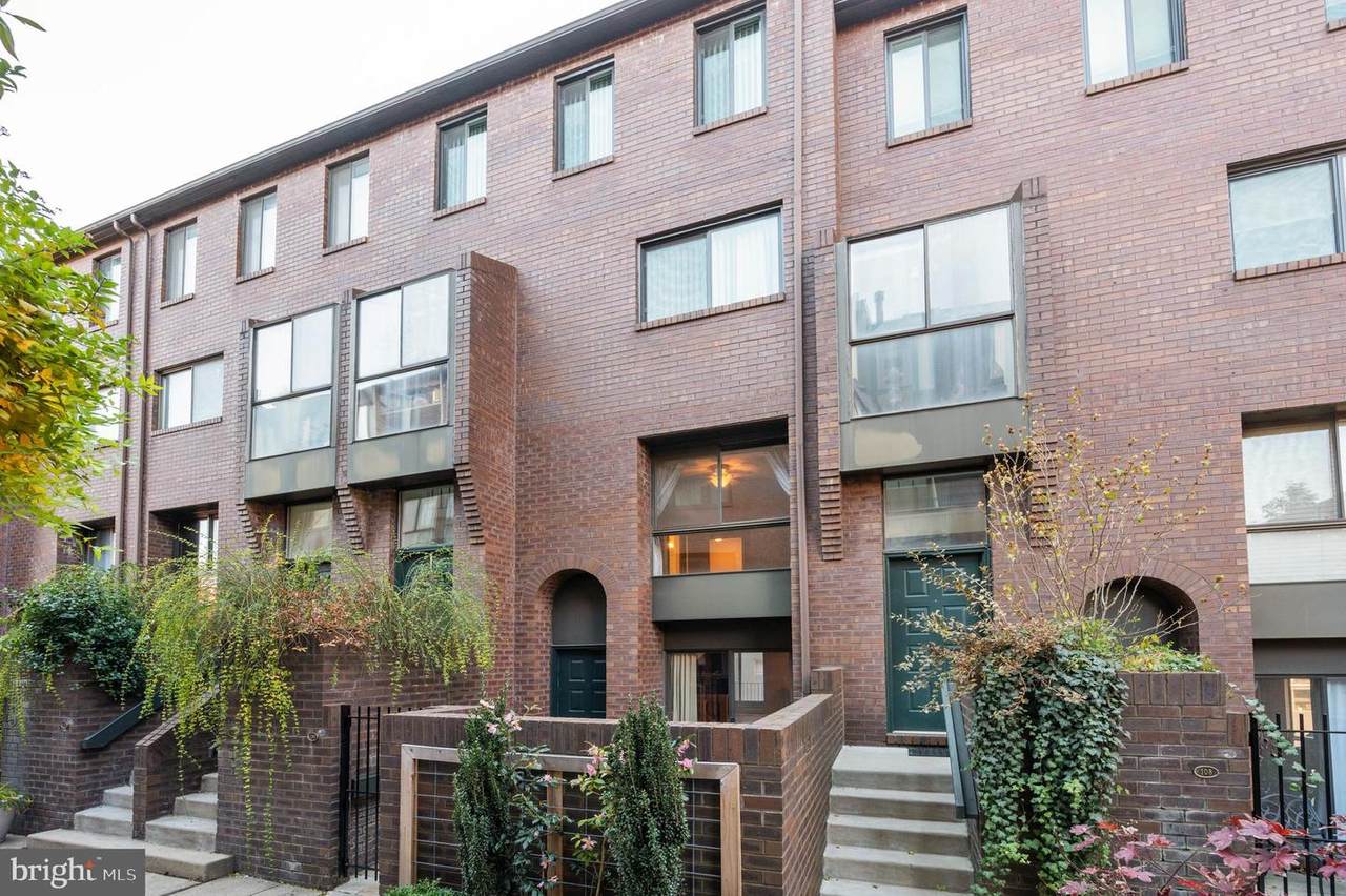 2201-09 Arch Street - Photo 1