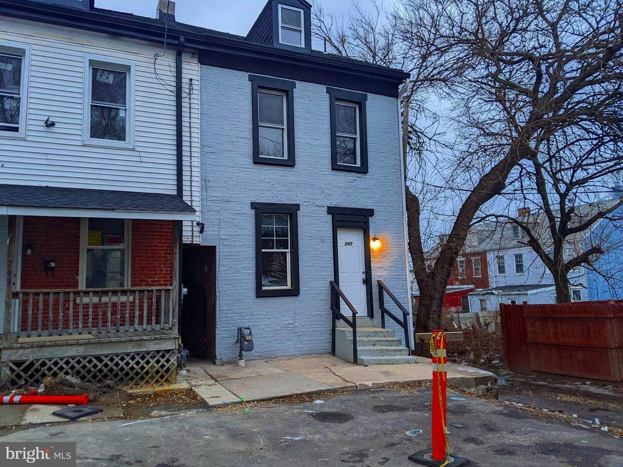 245 Franklin Way - Photo 1