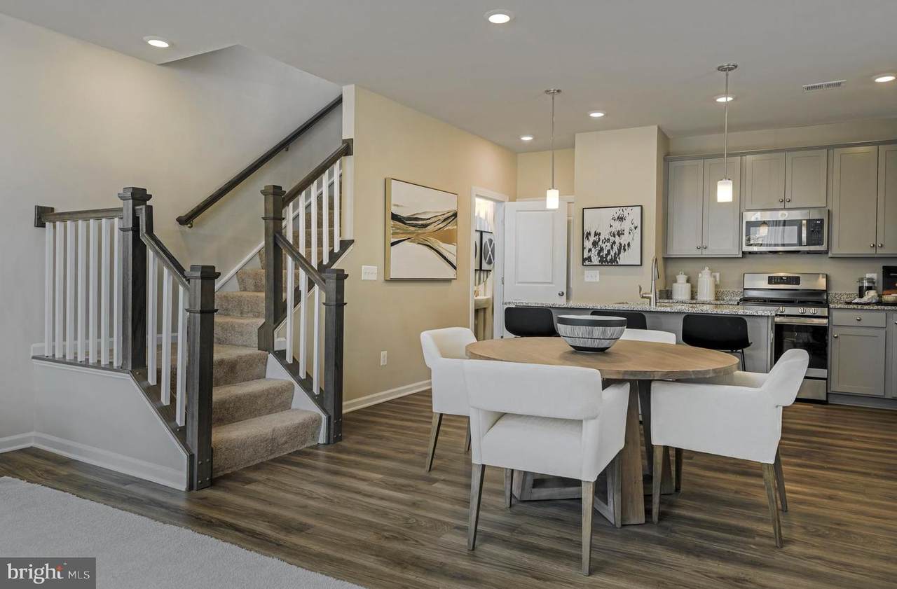 5505 Lanteen Street - Photo 1