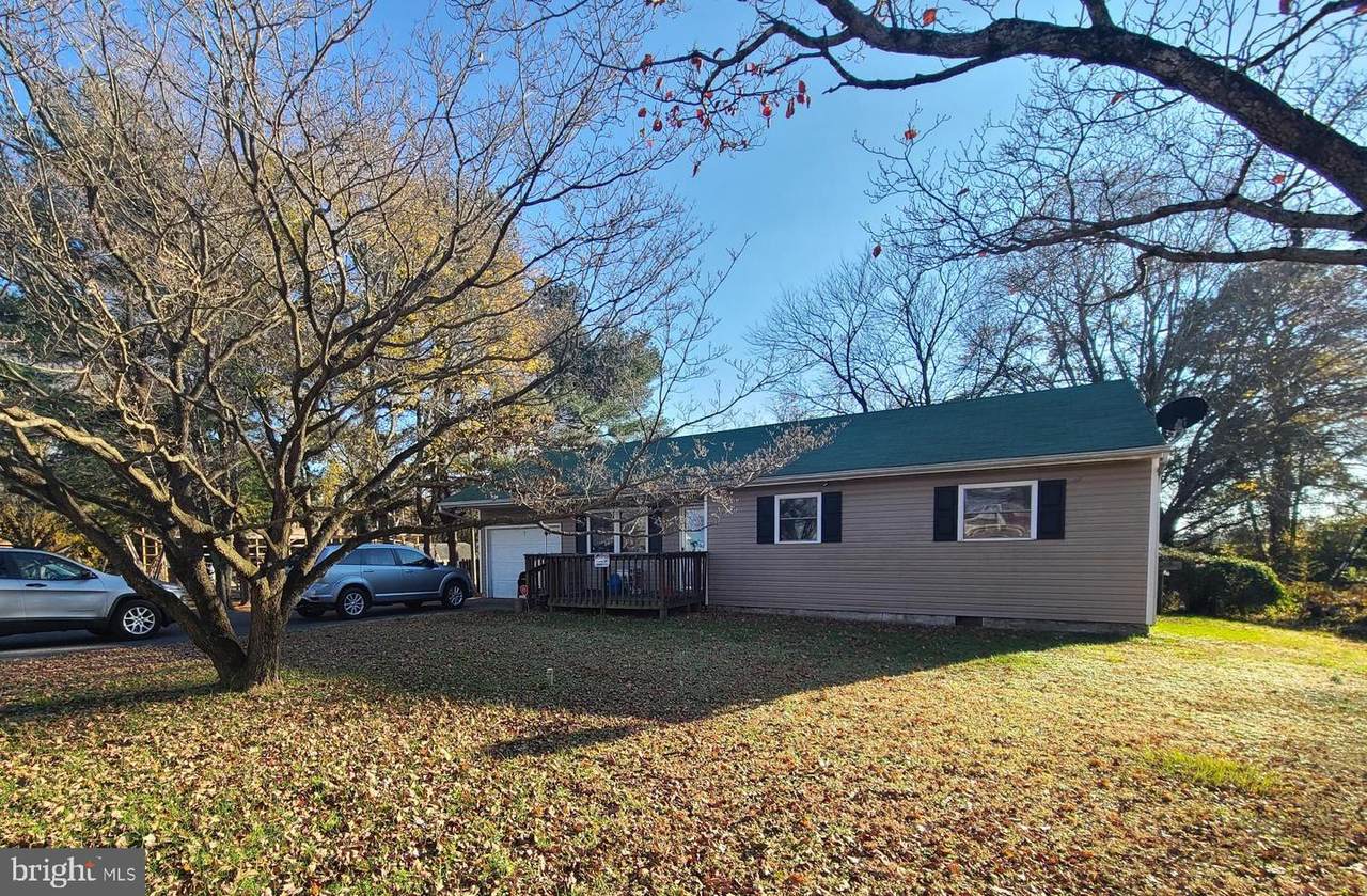 8540 Hearns Pond Road - Photo 1