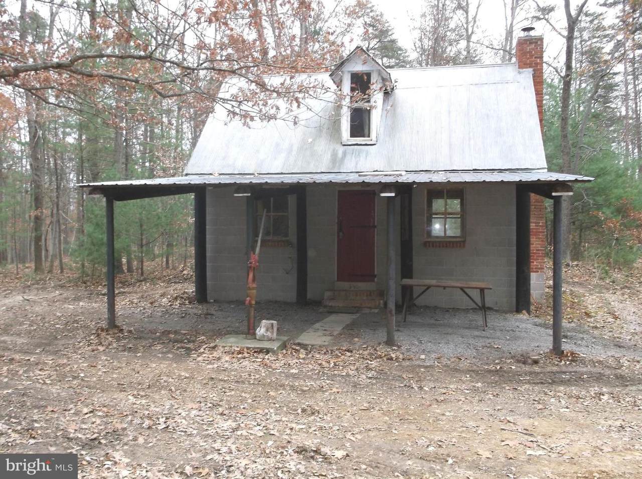 1821 Barton Hollow Road - Photo 1