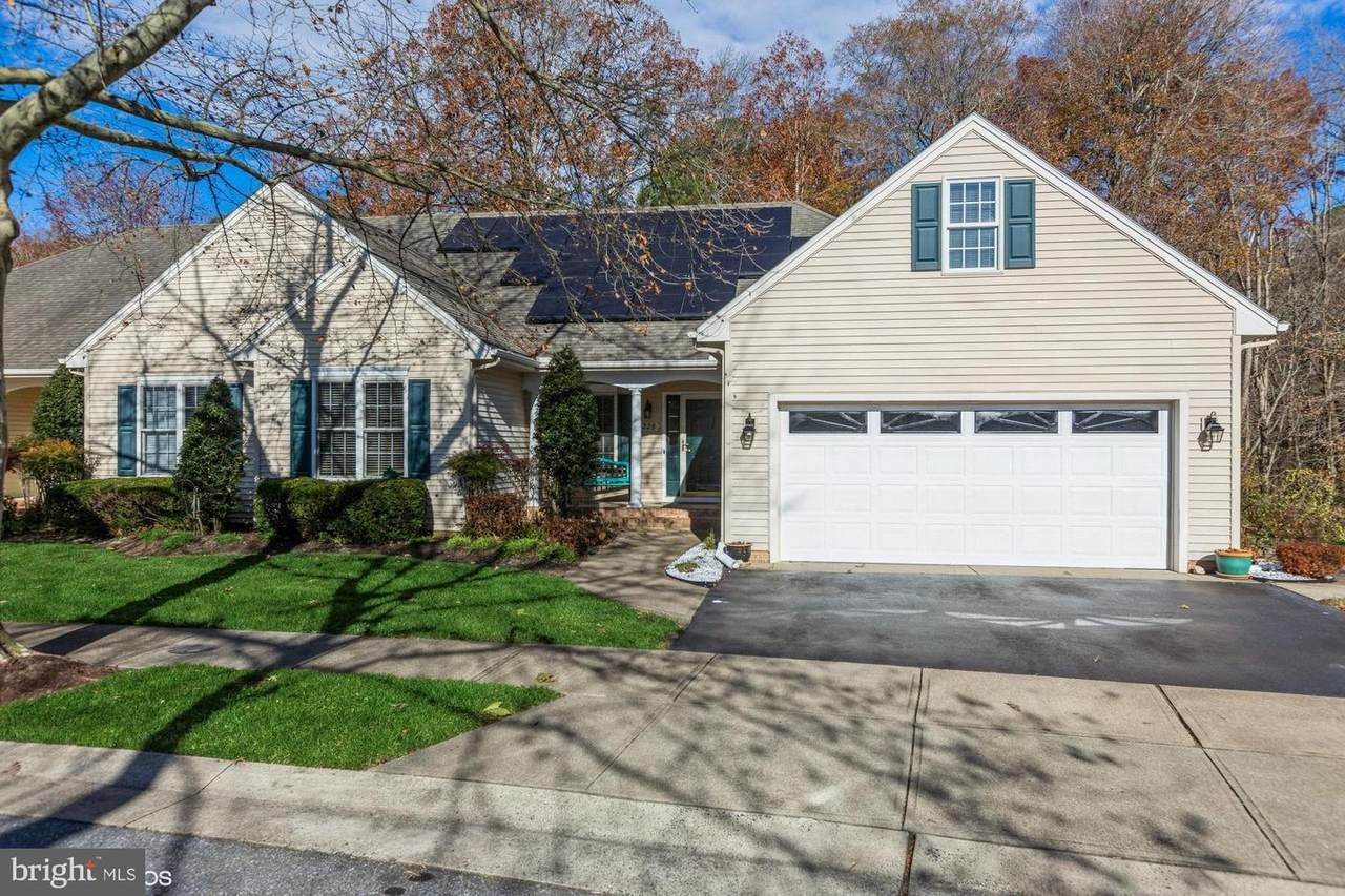 225 Spring Crest Drive - Photo 1