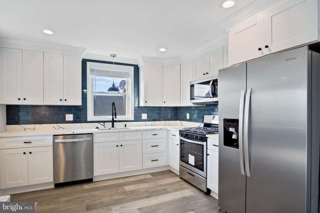 781 Cinnaminson Street - Photo 1
