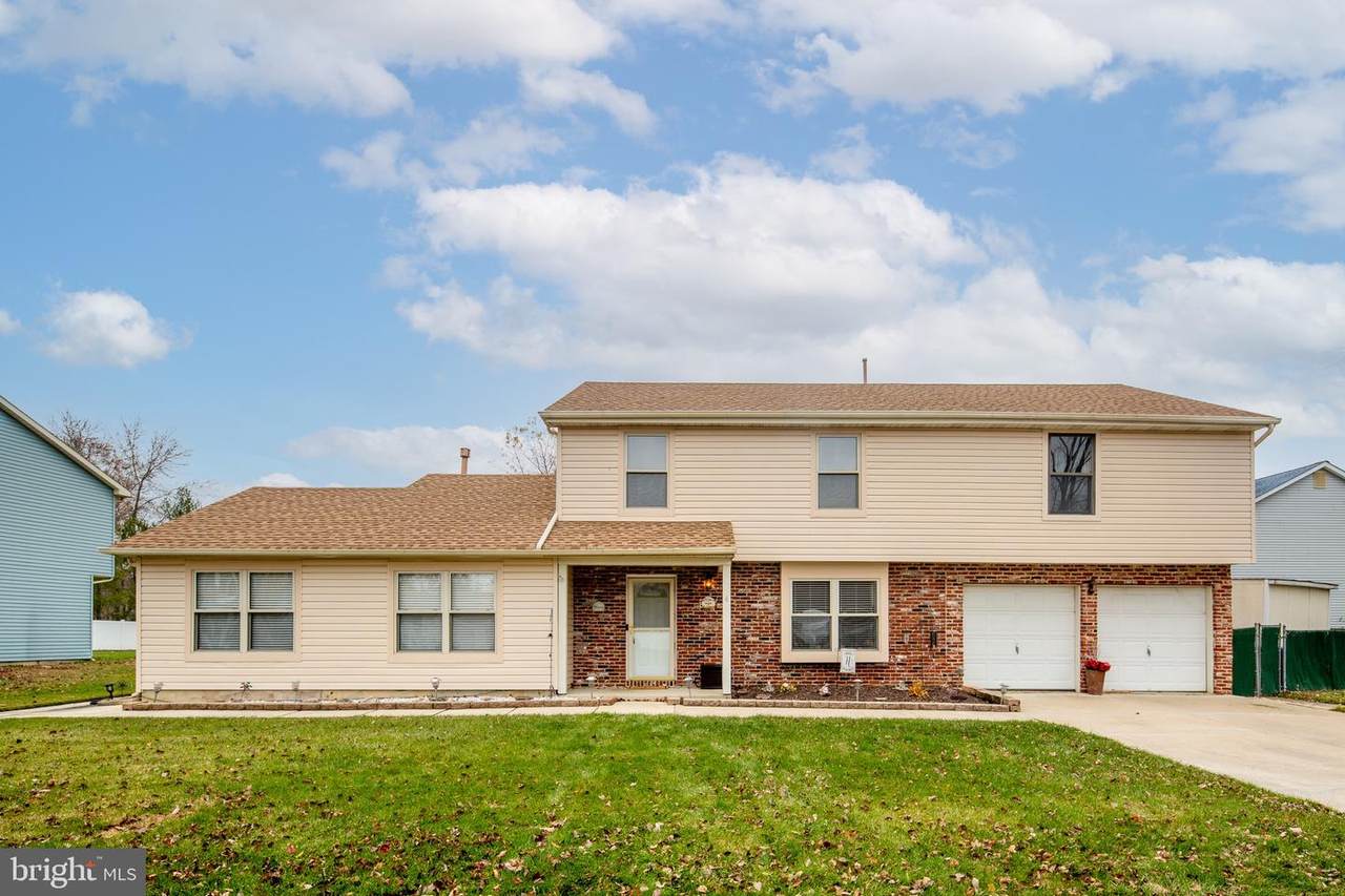 4 Mayville Lane - Photo 1