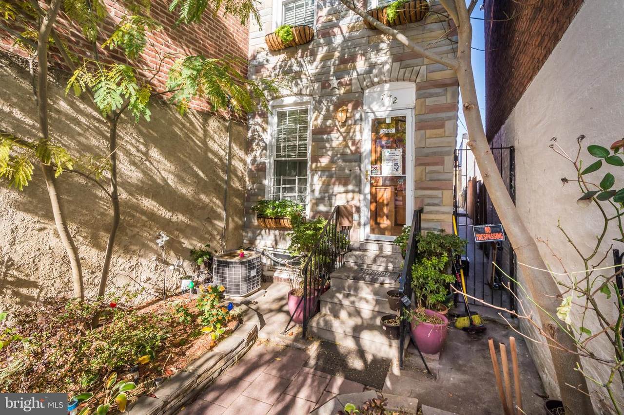 772 Hamburg Street - Photo 1