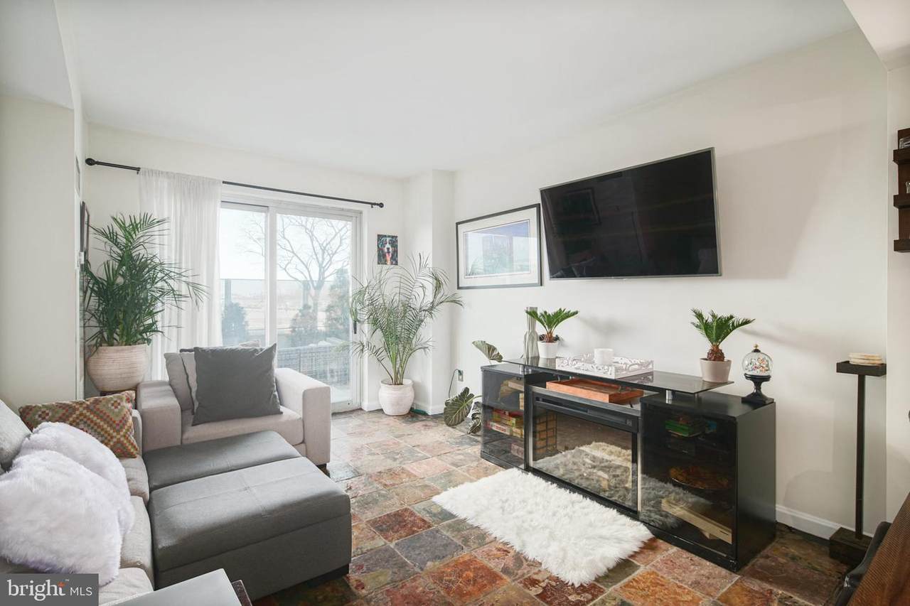 901 Penn Street - Photo 1