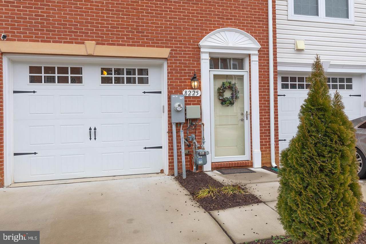 8225 White Star Crossing - Photo 1