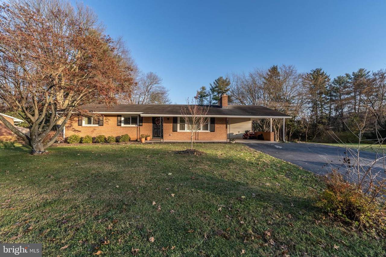 719 Fairfield Avenue - Photo 1