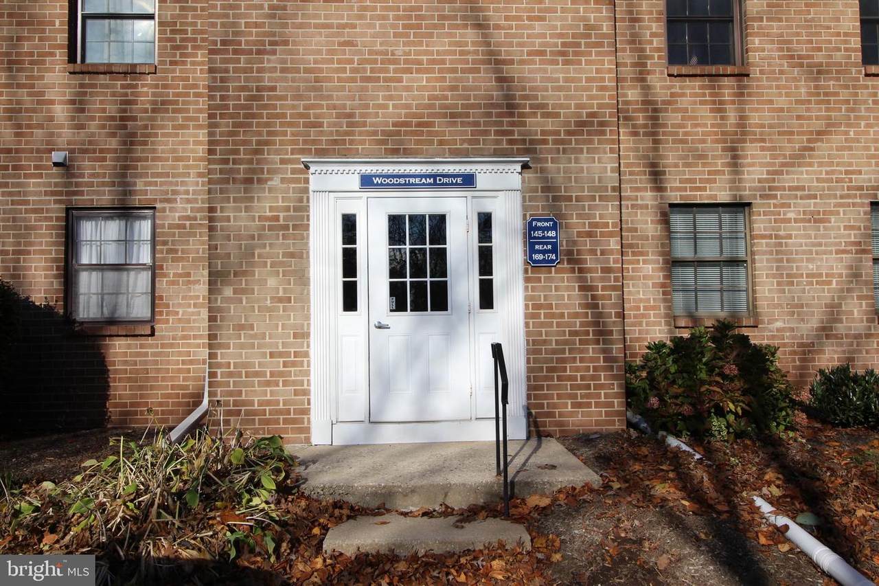 170 Woodstream Drive - Photo 1