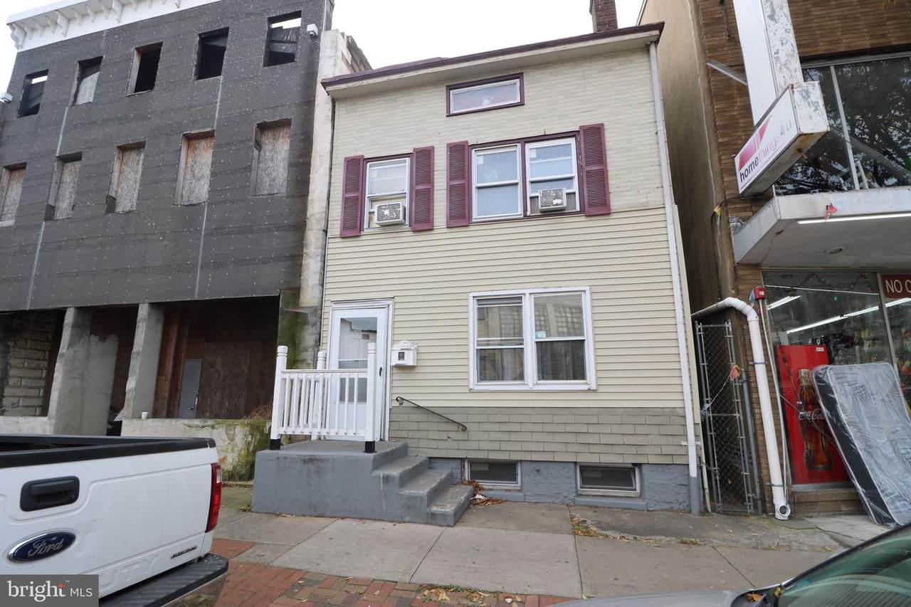 807 Broad Street - Photo 1