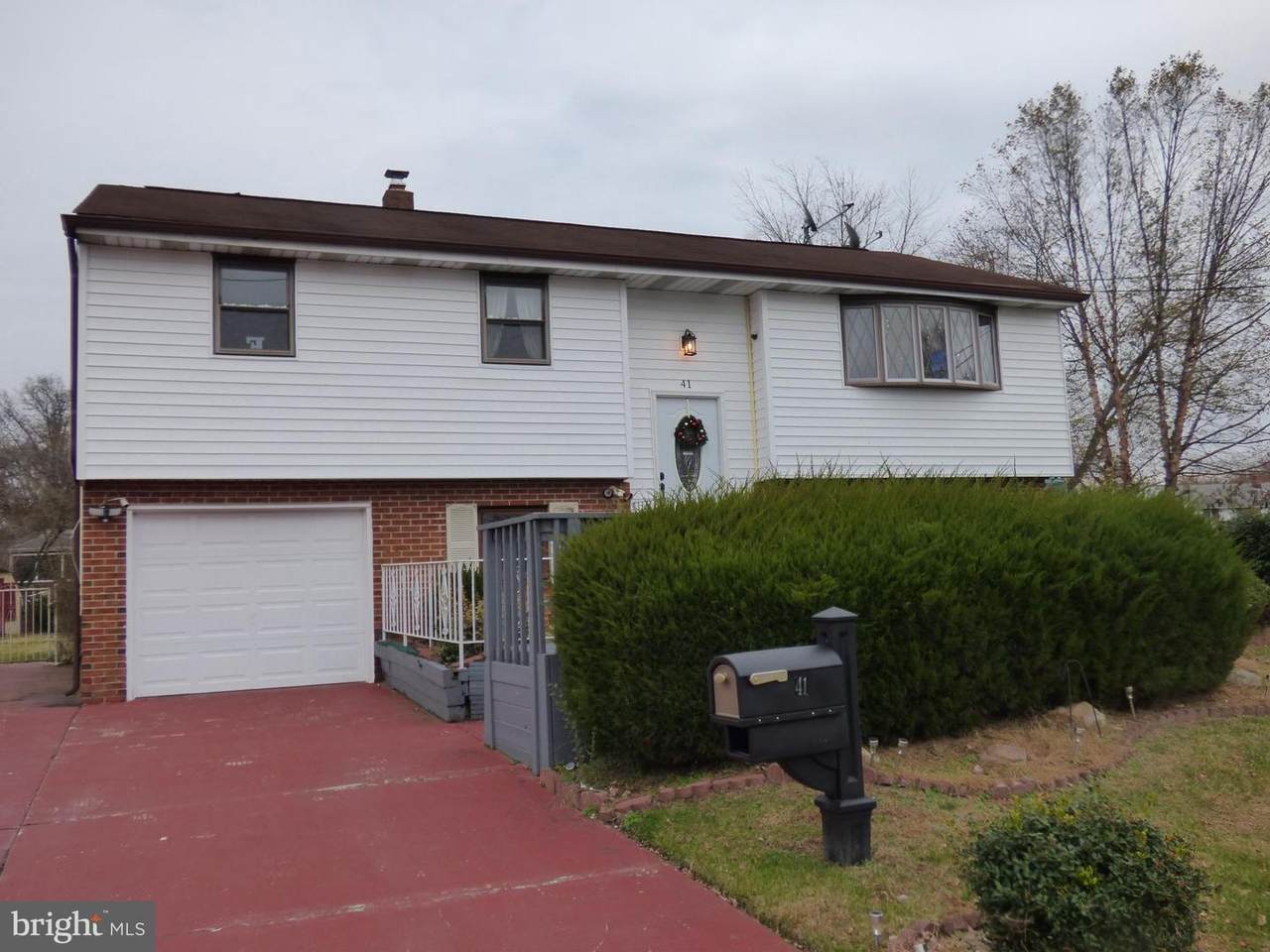 41 Manchester Avenue - Photo 1
