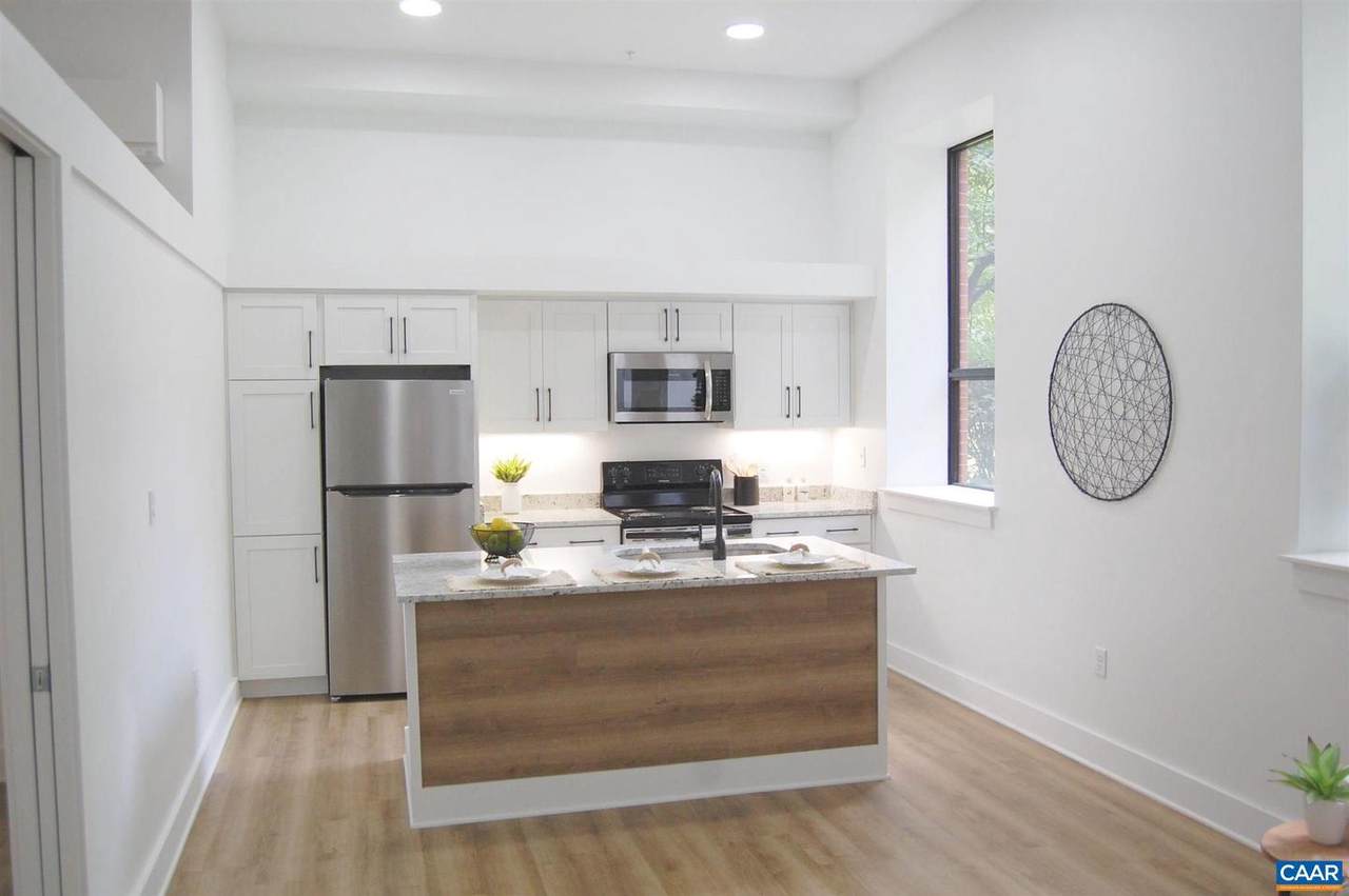 100 Avon St - Photo 1