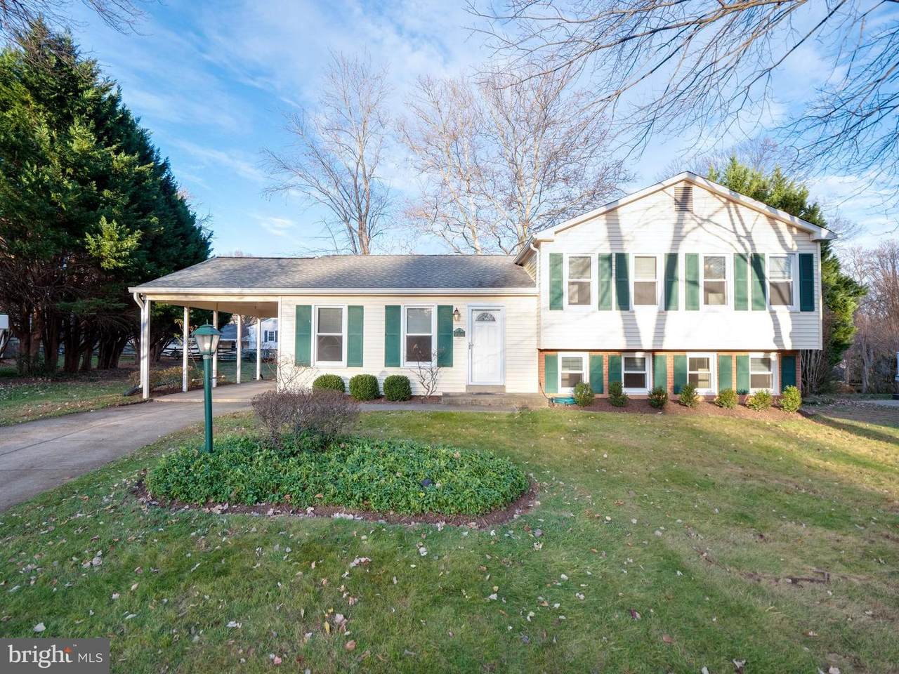 9608 Glenarm Court - Photo 1