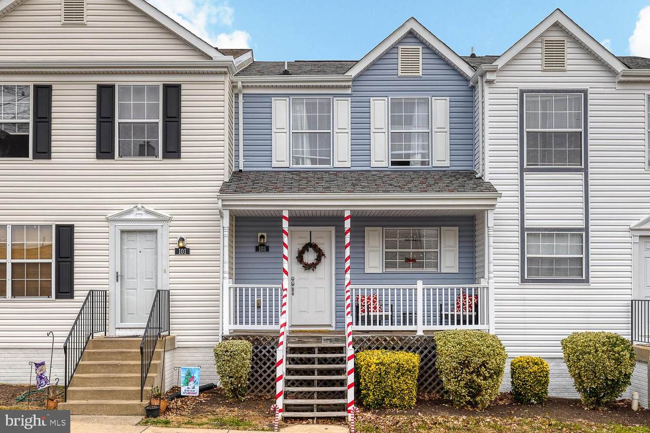 103 Dover Place - Photo 1