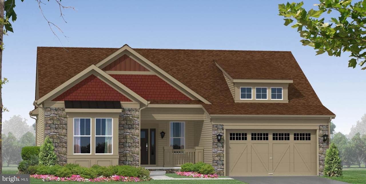 005 Bayberry Parkway - Photo 1