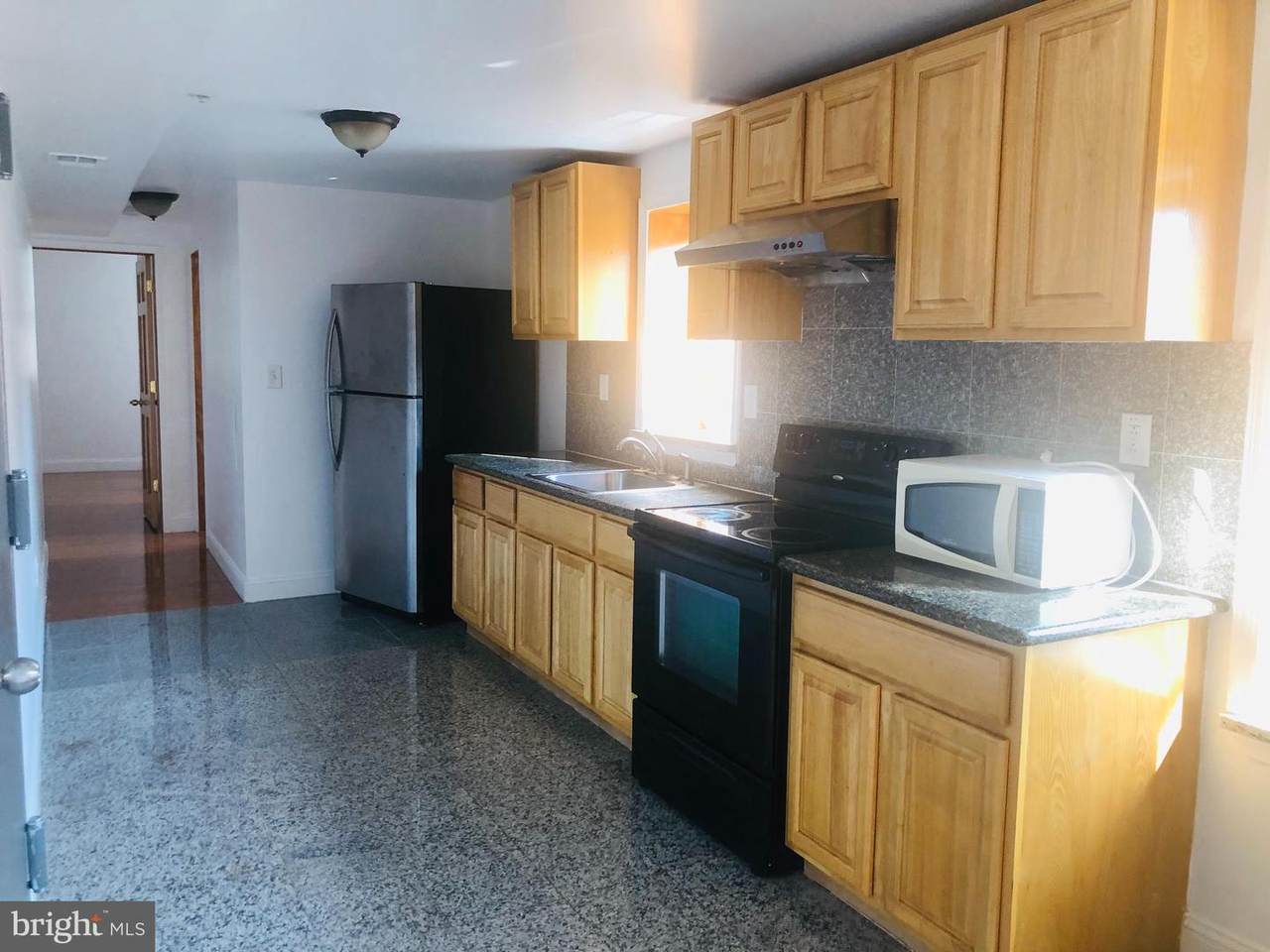 617 12TH Street - Photo 1