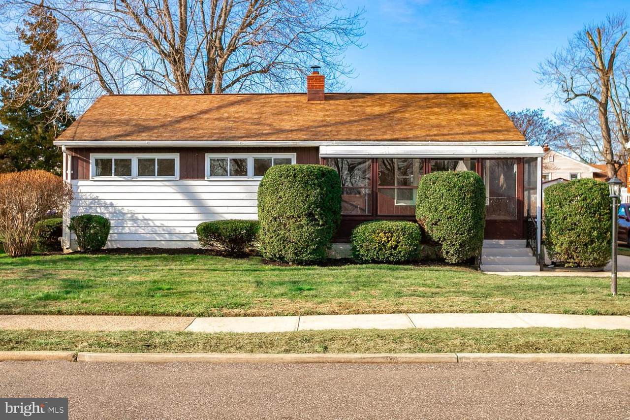15 Yorktown Road - Photo 1
