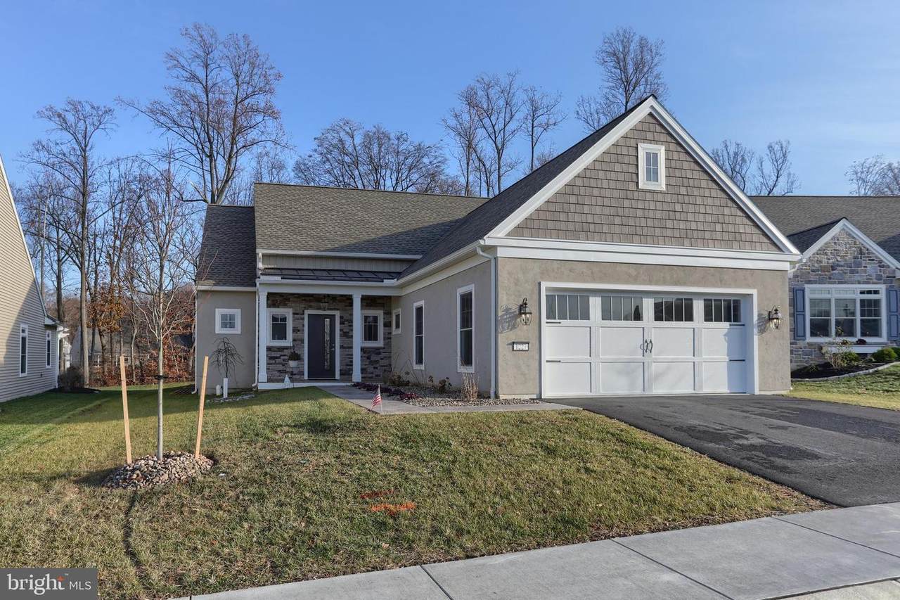 1227 Mosaic Drive - Photo 1