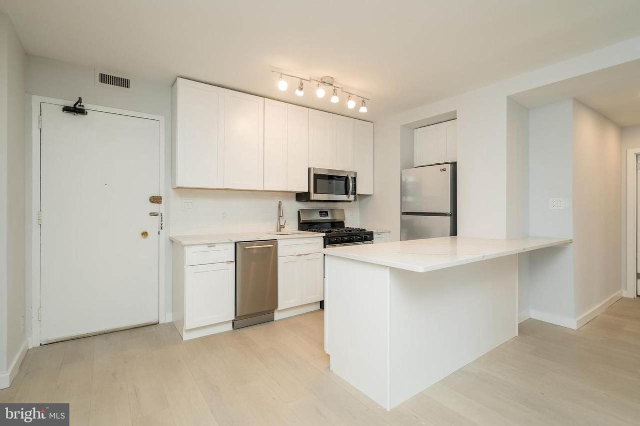135 19TH Street - Photo 1