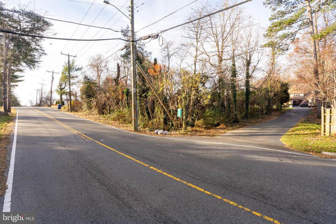 6126 Valley View Drive - Photo 1