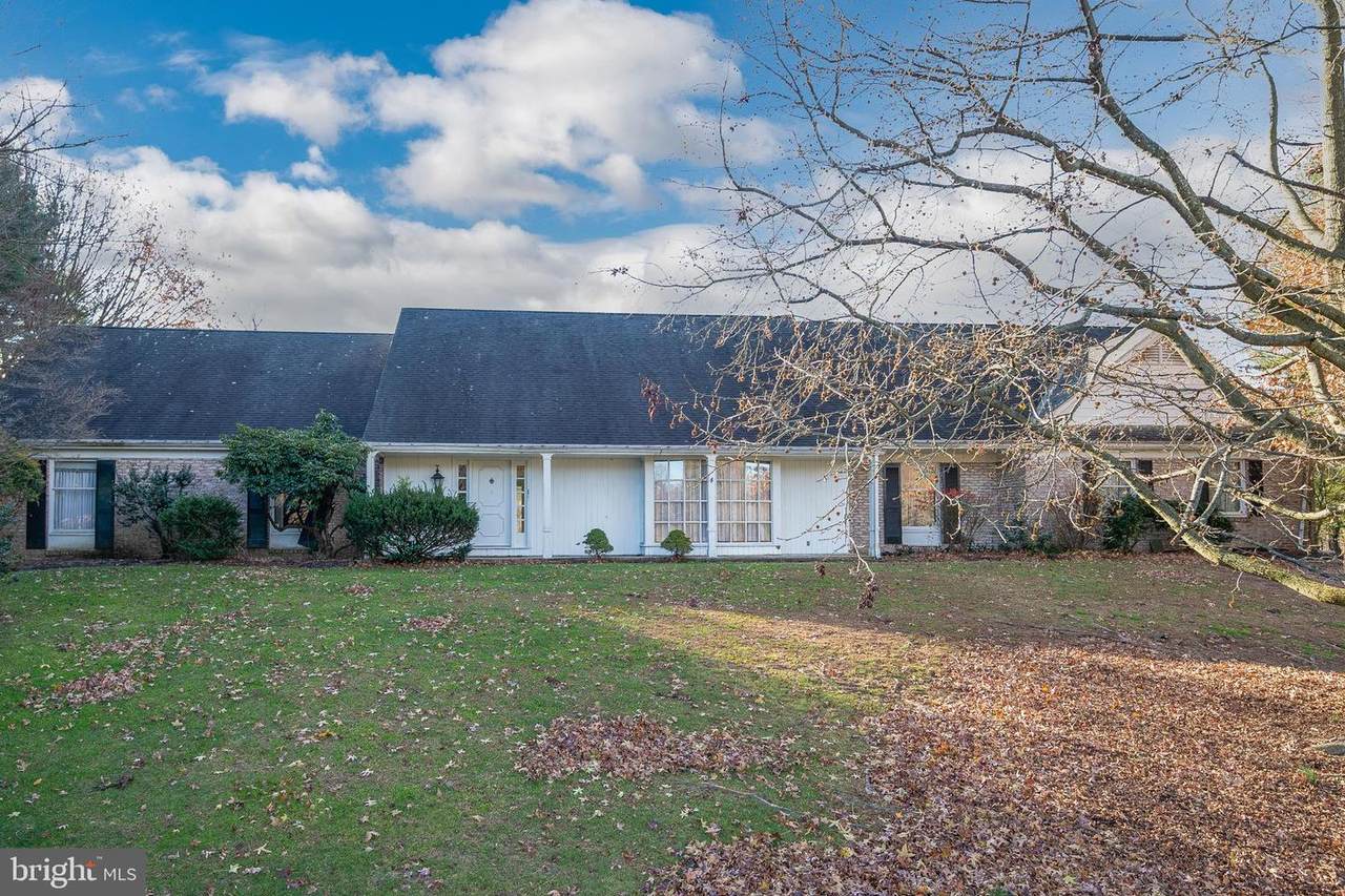185 Meadow Glen Lane - Photo 1