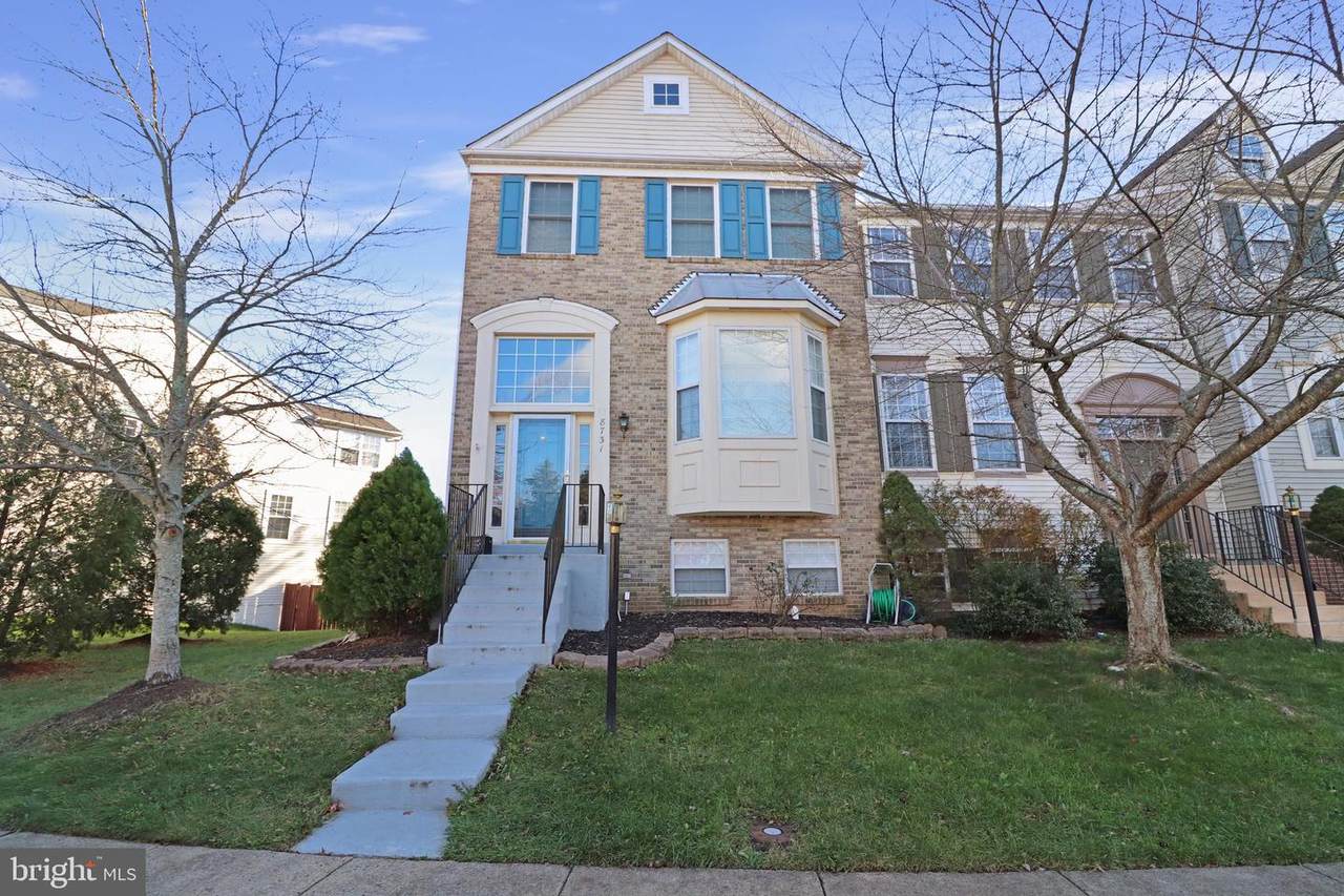 8731 Farnham Way - Photo 1
