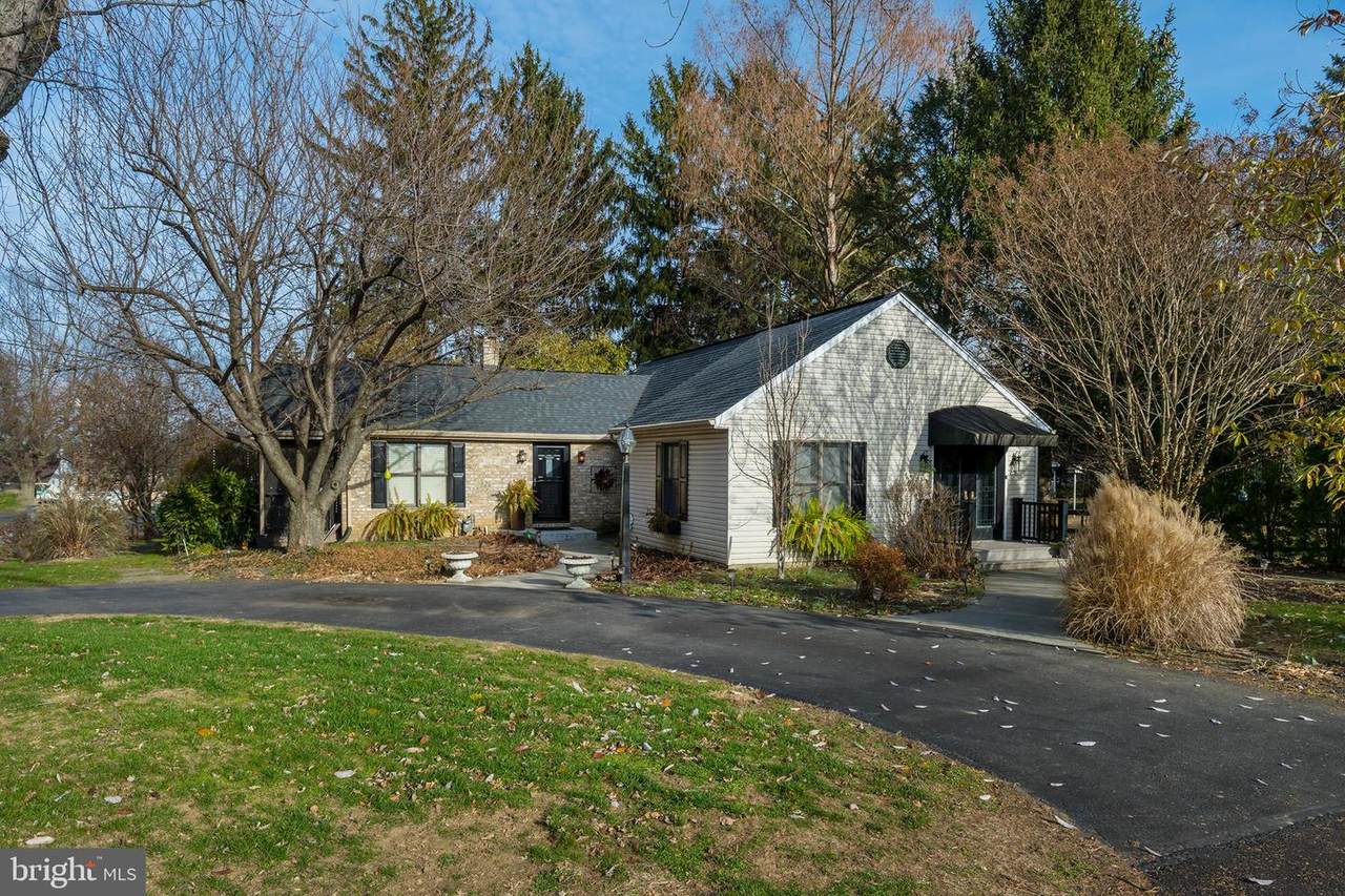 1334 Penrose Avenue - Photo 1