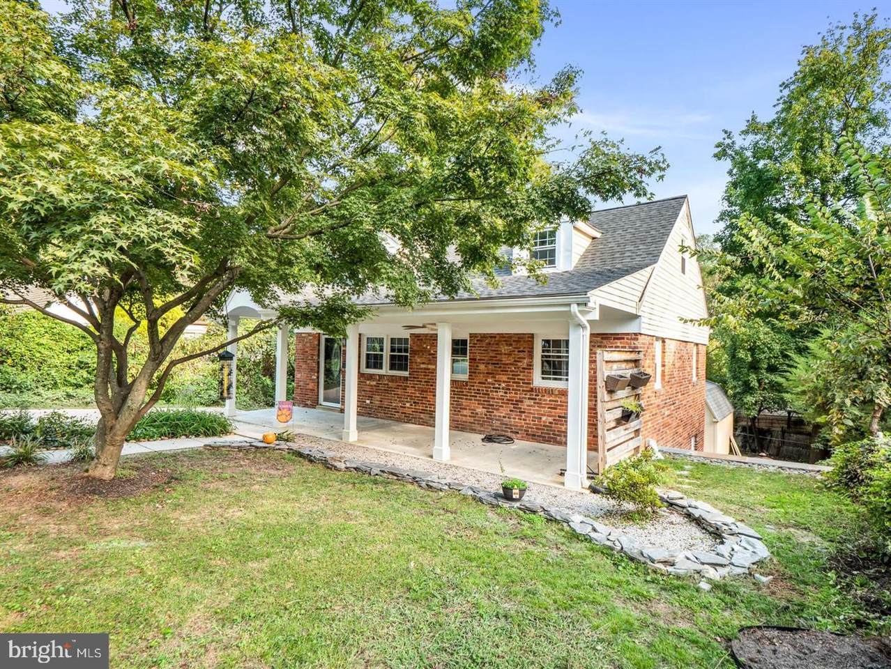 2617 Maple Street - Photo 1