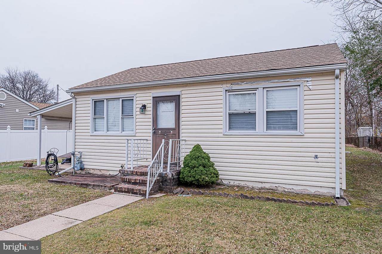 917 Andrews Road - Photo 1