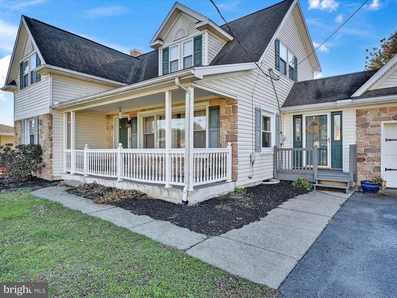 2048 Locust Lane - Photo 1