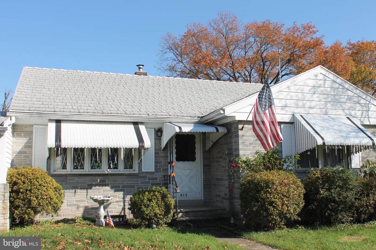 615 Mervine Street - Photo 1