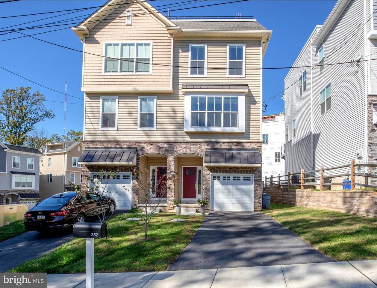 352 Cinnaminson Street - Photo 1