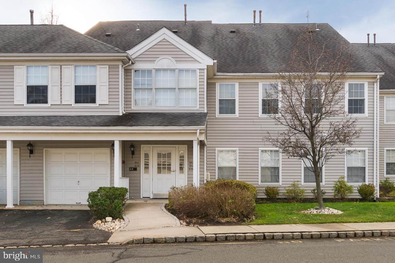 512 Eagles Chase Drive - Photo 1
