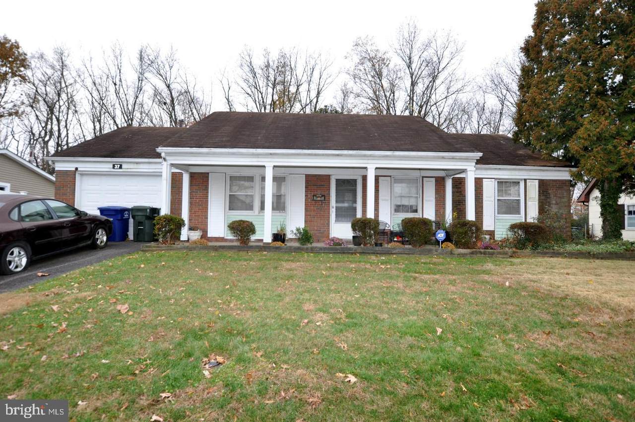 37 Evergreen Drive - Photo 1