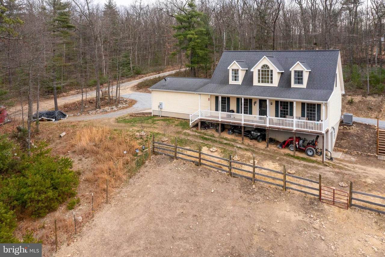 559 Pioneer Lane - Photo 1