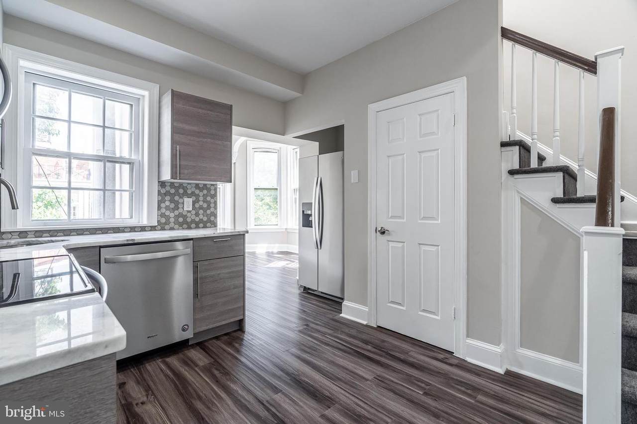 1701 Green Street - Photo 1