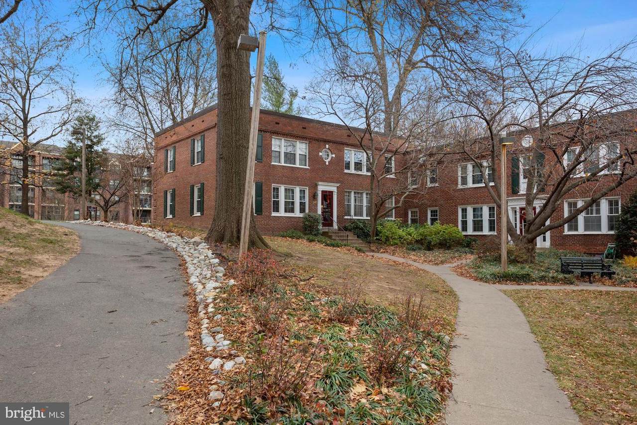 1900 Rhodes Street - Photo 1