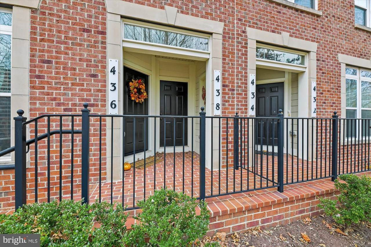 438 Blue Flax Place - Photo 1