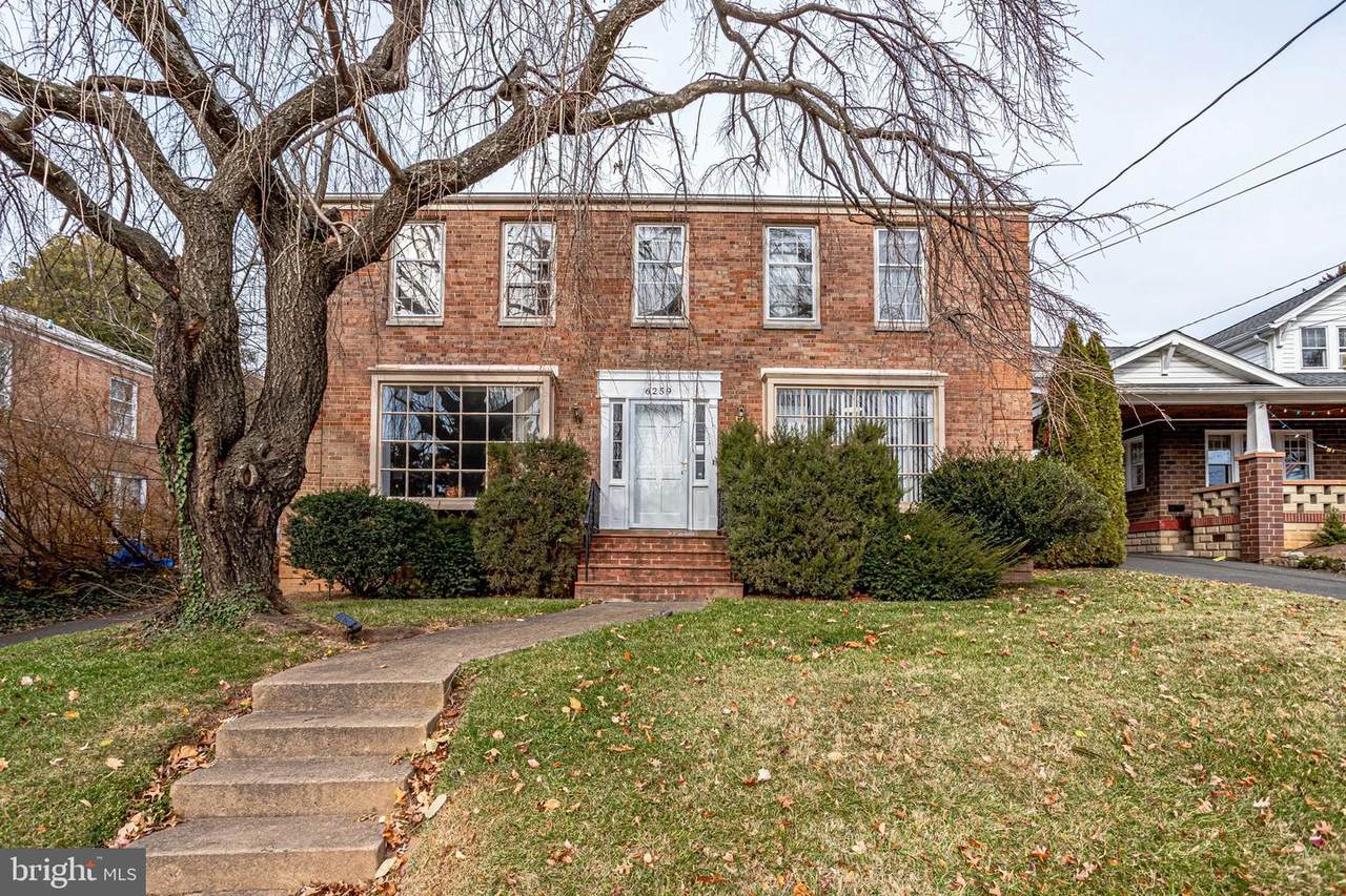 6259 Lee Highway - Photo 1
