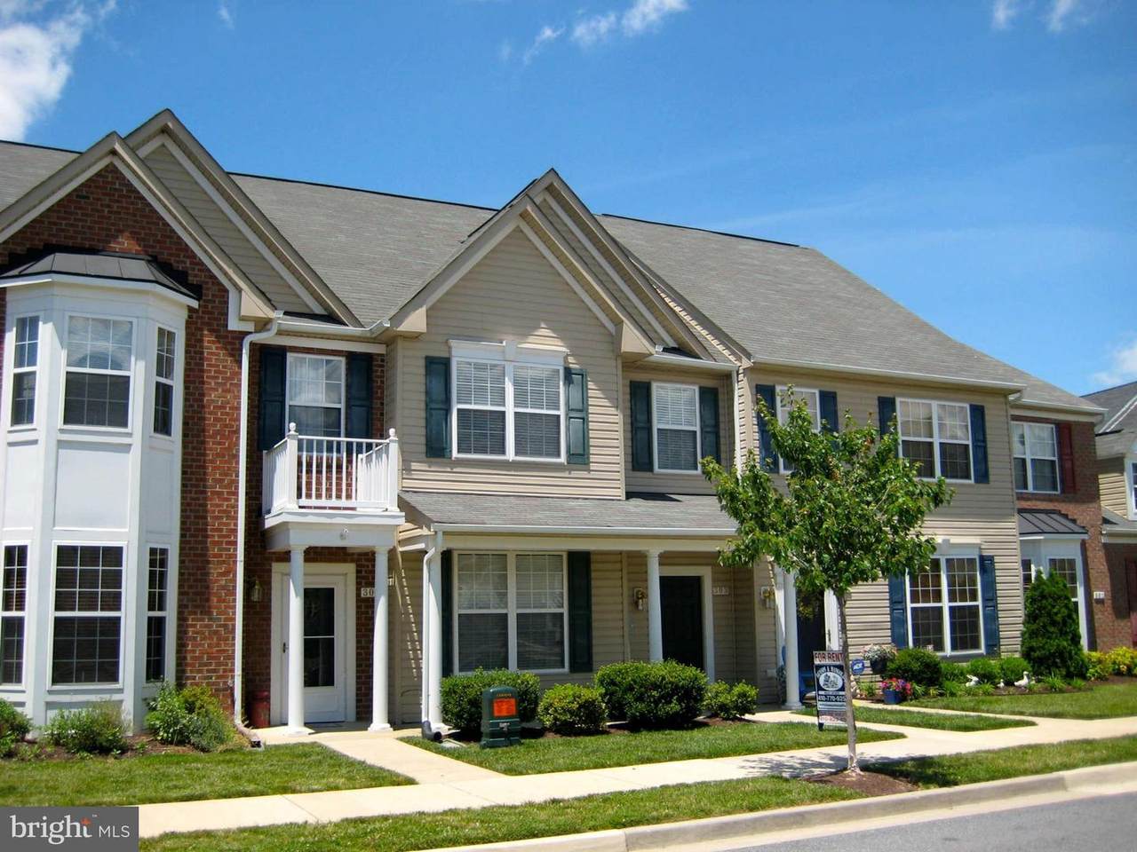303 Leontyne Place - Photo 1