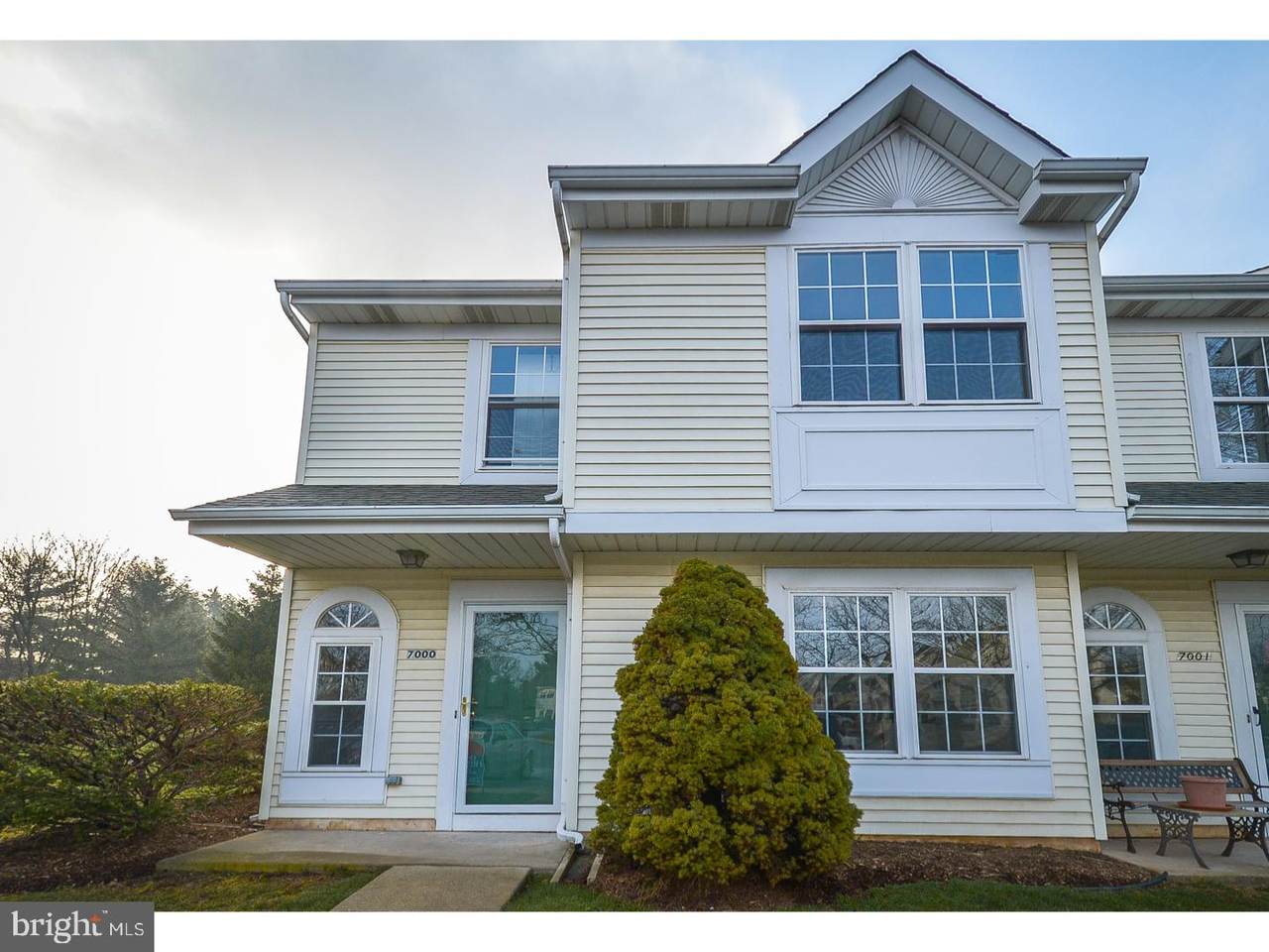 7000 Colonial Court - Photo 1