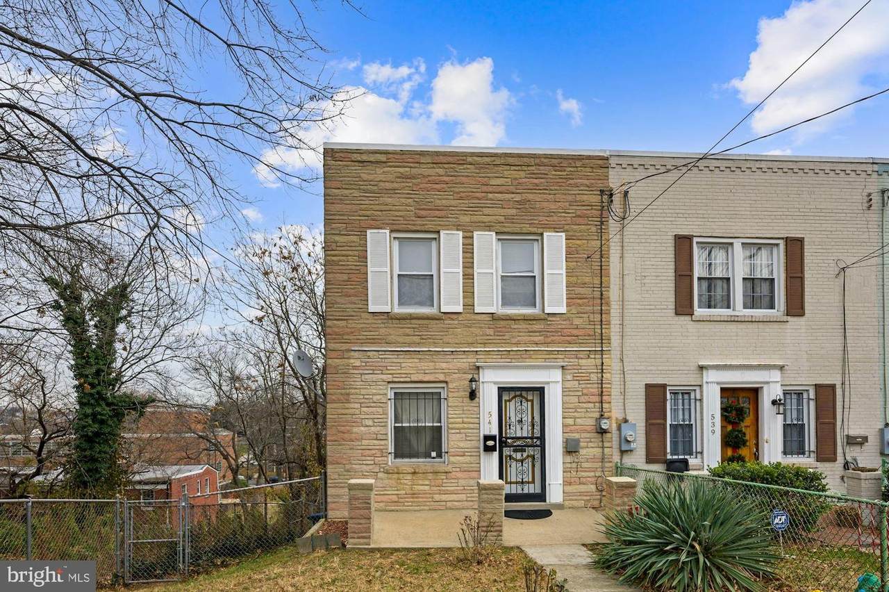541 47TH Street - Photo 1